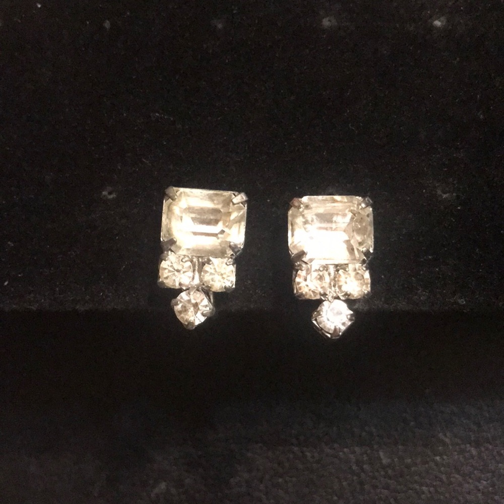 Vintage Clear Rhinestone earrings screw backs